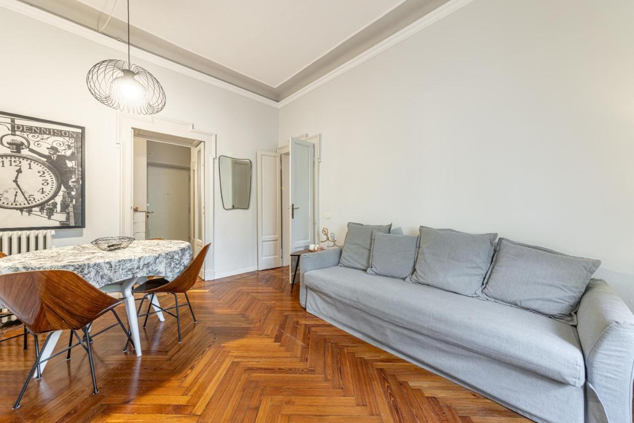 Monte Nero Charme Apartment Милано Екстериор снимка
